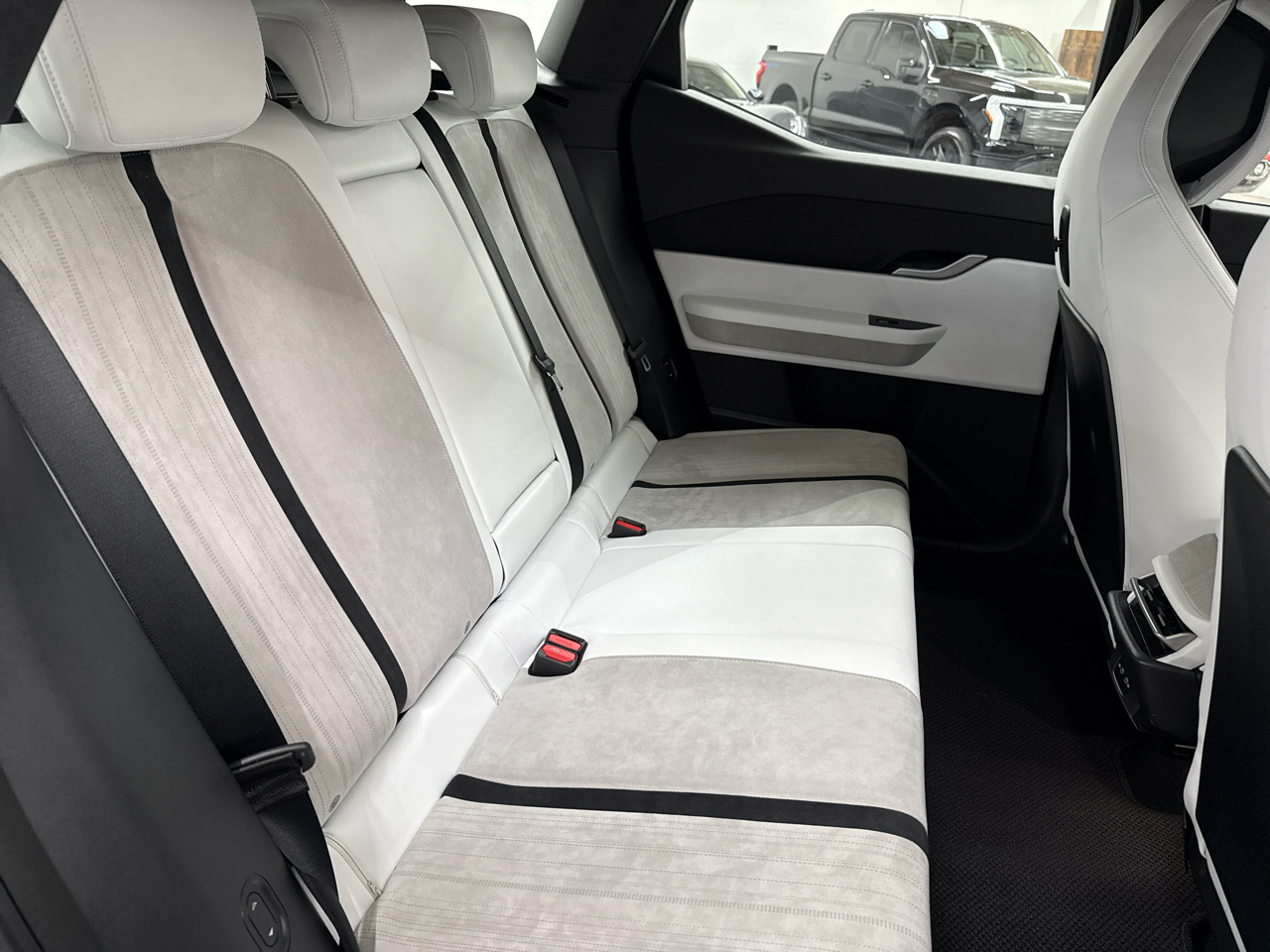 Fisker Ocean One AWD 2023 Fisker Ocean One AWD 2023