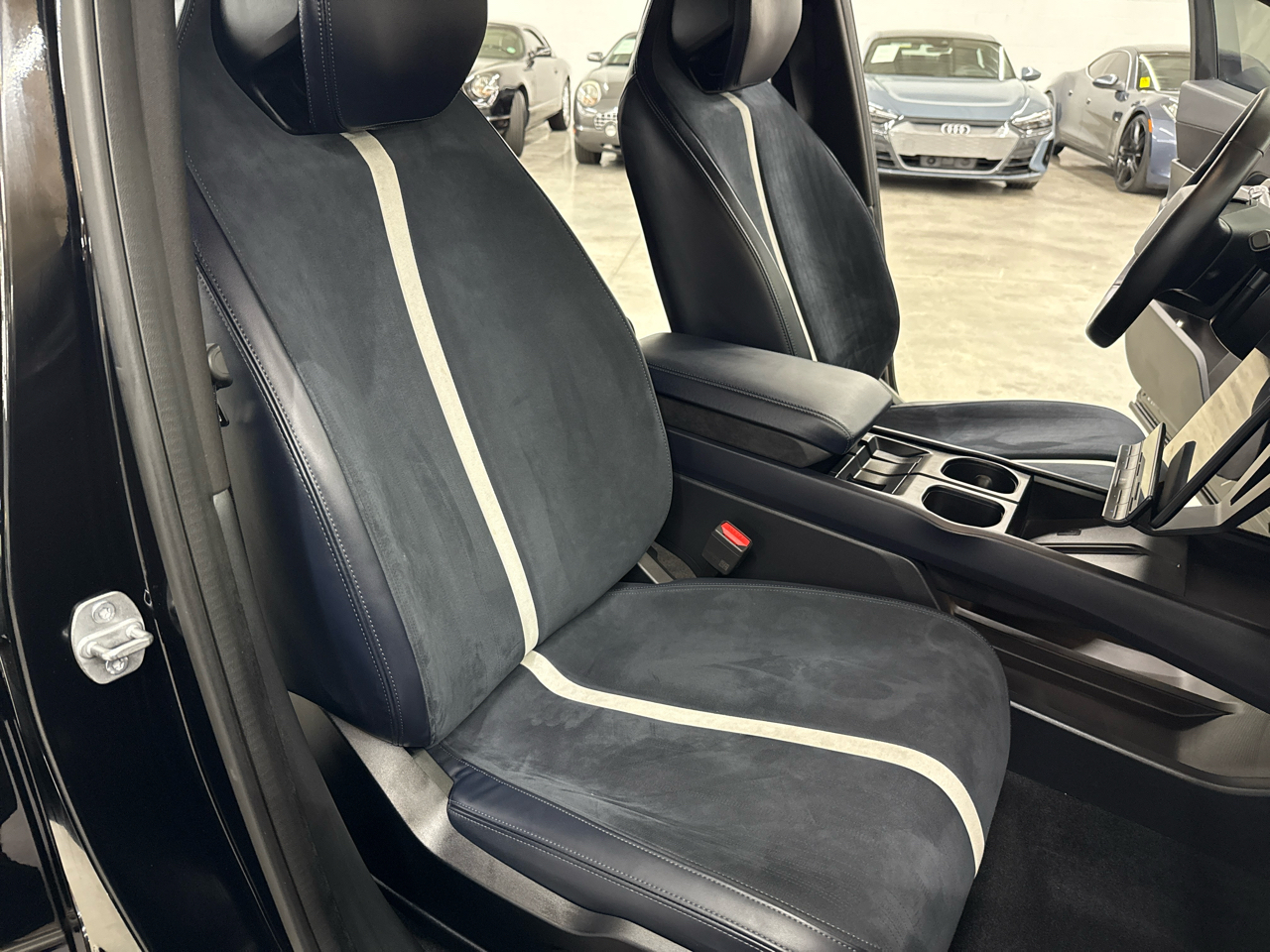Fisker Ocean One AWD 2023 Fisker Ocean One AWD 2023