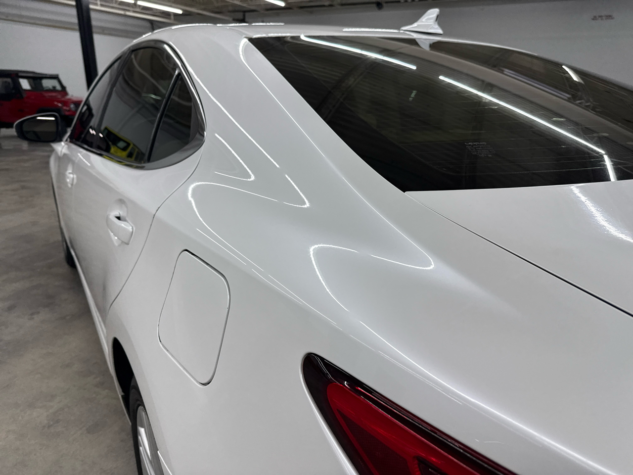 Lexus ES 350 4dr Sdn 2014 Lexus ES 350 4dr Sdn 2014