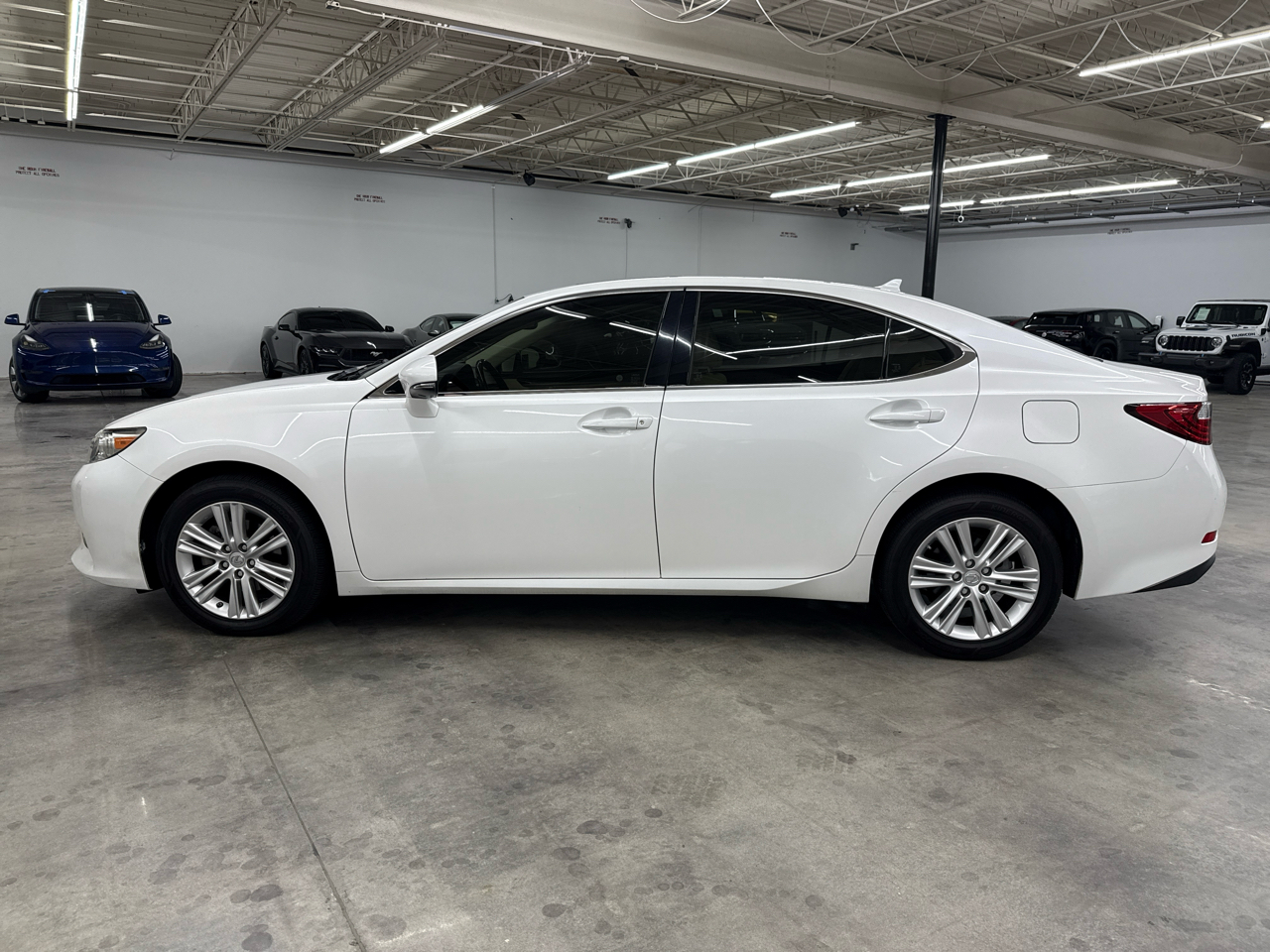 Lexus ES 350 4dr Sdn 2014 Lexus ES 350 4dr Sdn 2014