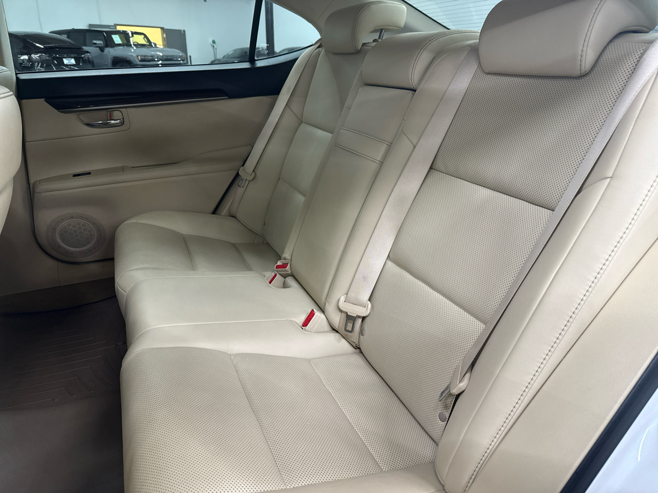 Lexus ES 350 4dr Sdn 2014 Lexus ES 350 4dr Sdn 2014