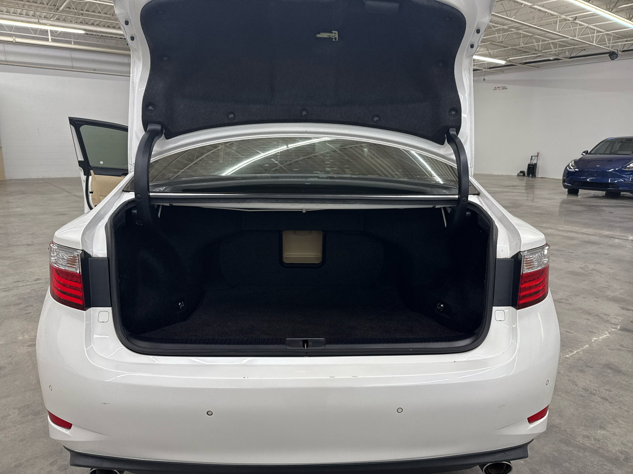 Lexus ES 350 4dr Sdn 2014 Lexus ES 350 4dr Sdn 2014