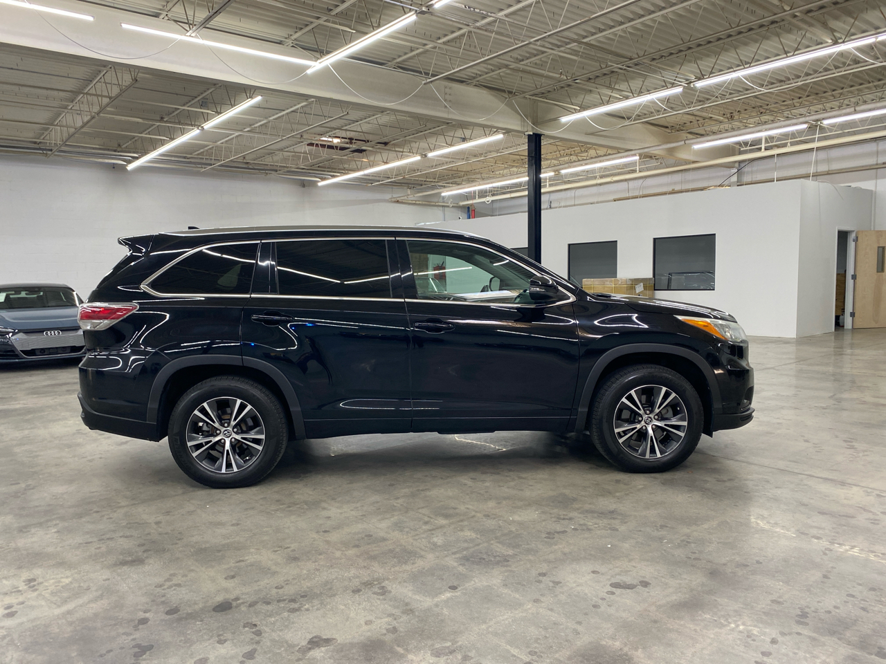 Toyota Highlander FWD 4dr V6 XLE (Natl) 2016 Toyota Highlander FWD 4dr V6 XLE (Natl) 2016