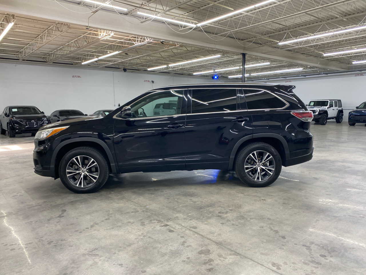 Toyota Highlander FWD 4dr V6 XLE (Natl) 2016 Toyota Highlander FWD 4dr V6 XLE (Natl) 2016