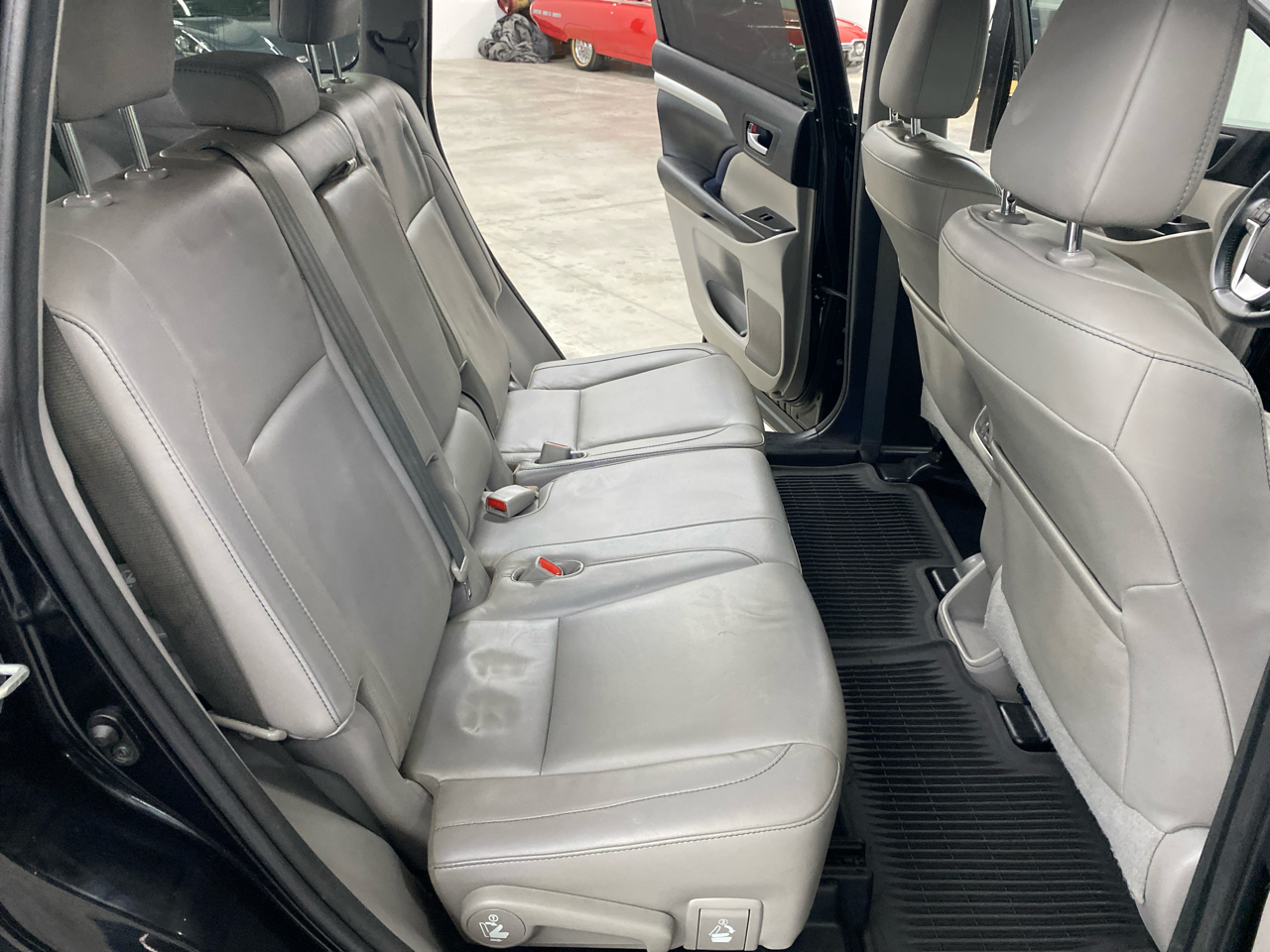 Toyota Highlander FWD 4dr V6 XLE (Natl) 2016 Toyota Highlander FWD 4dr V6 XLE (Natl) 2016