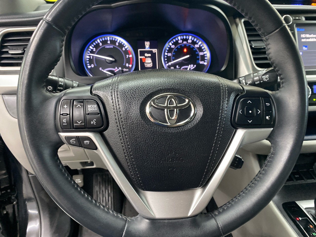 Toyota Highlander FWD 4dr V6 XLE (Natl) 2016 Toyota Highlander FWD 4dr V6 XLE (Natl) 2016