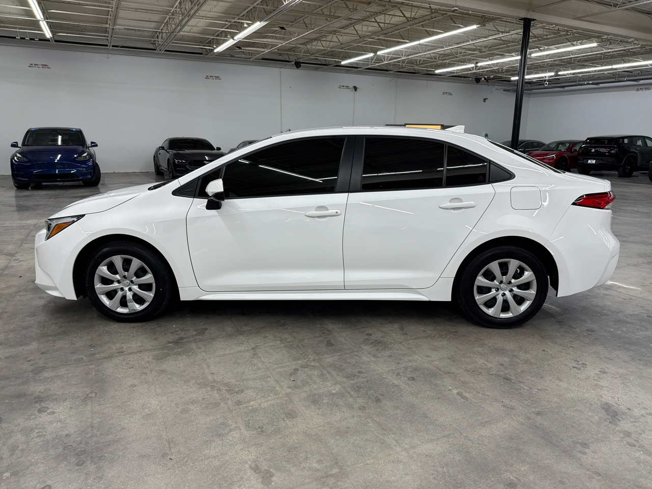 Toyota Corolla Hybrid LE FWD (Natl) 2025 Toyota Corolla Hybrid LE FWD (Natl) 2025