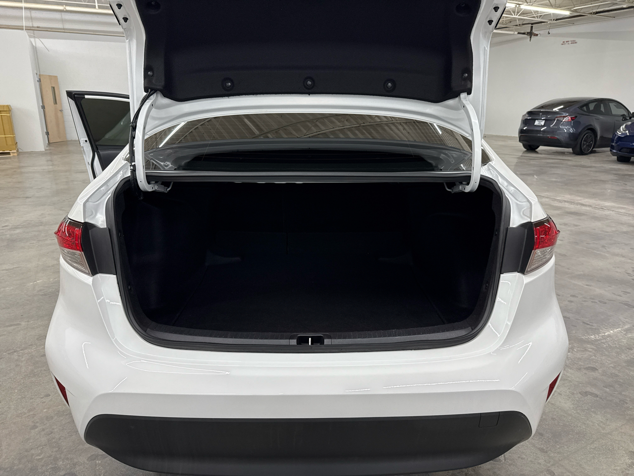 Toyota Corolla Hybrid LE FWD (Natl) 2025 Toyota Corolla Hybrid LE FWD (Natl) 2025