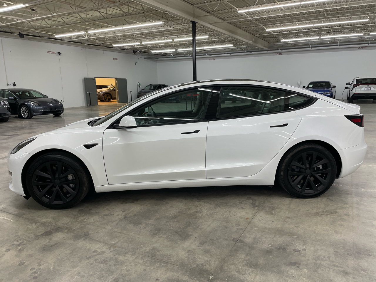 Tesla Model 3 Standard Range Plus RWD 2021