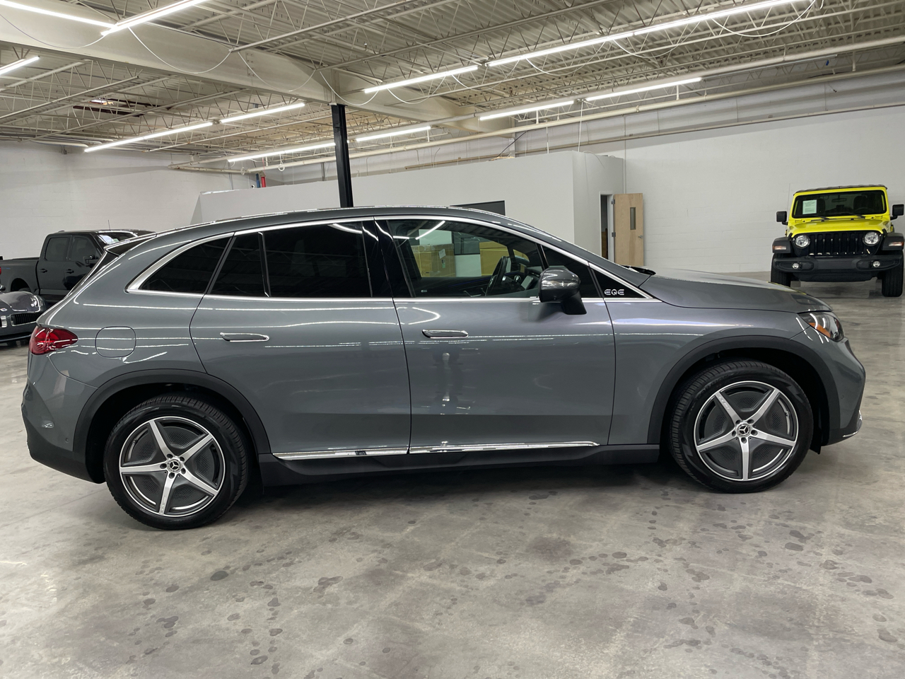 Mercedes-Benz EQE EQE 350 4MATIC SUV 2024 Mercedes-Benz EQE EQE 350 4MATIC SUV 2024