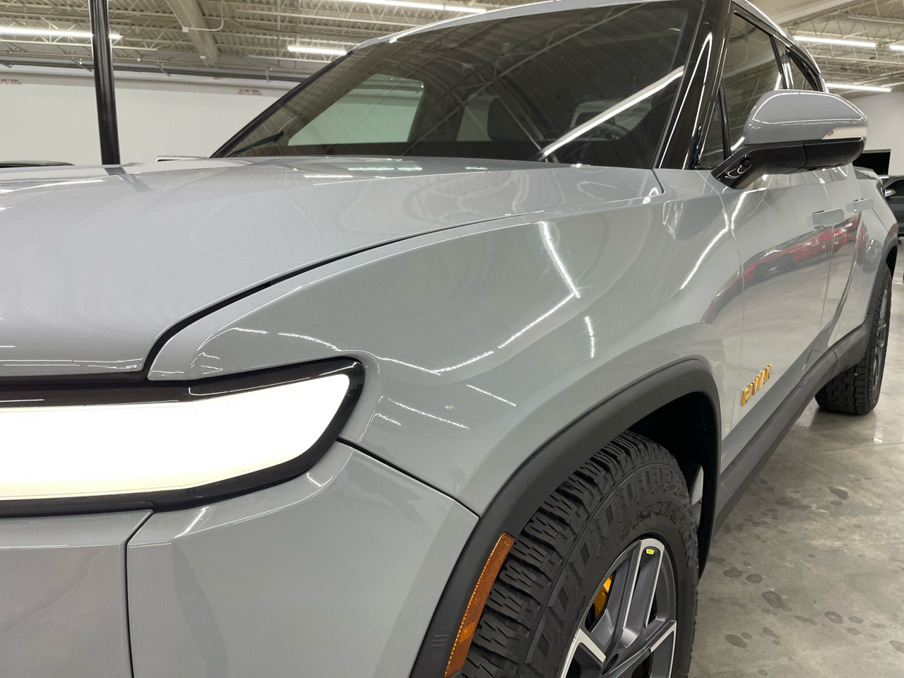 Rivian R1T Adventure Package AWD 2023 Rivian R1T Adventure Package AWD 2023