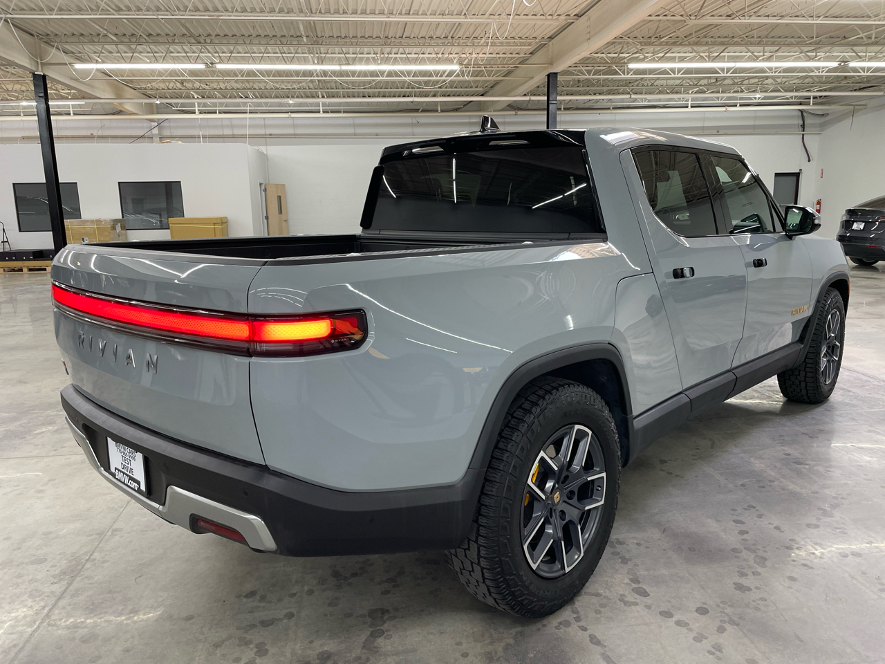 Rivian R1T Adventure Package AWD 2023 Rivian R1T Adventure Package AWD 2023