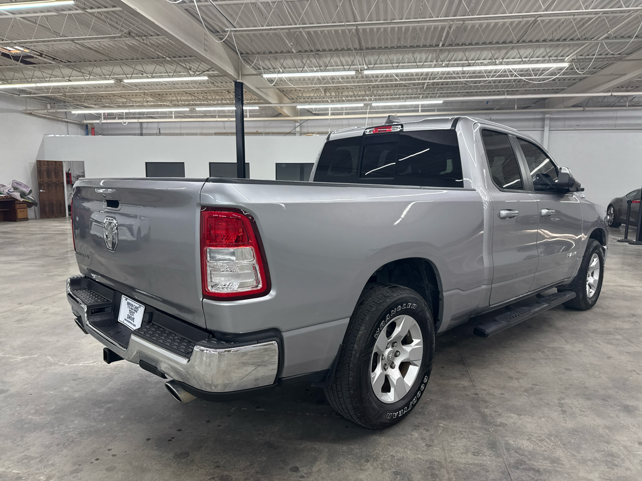 RAM 1500 Big Horn 4x2 Quad Cab 6'4" Box 2021