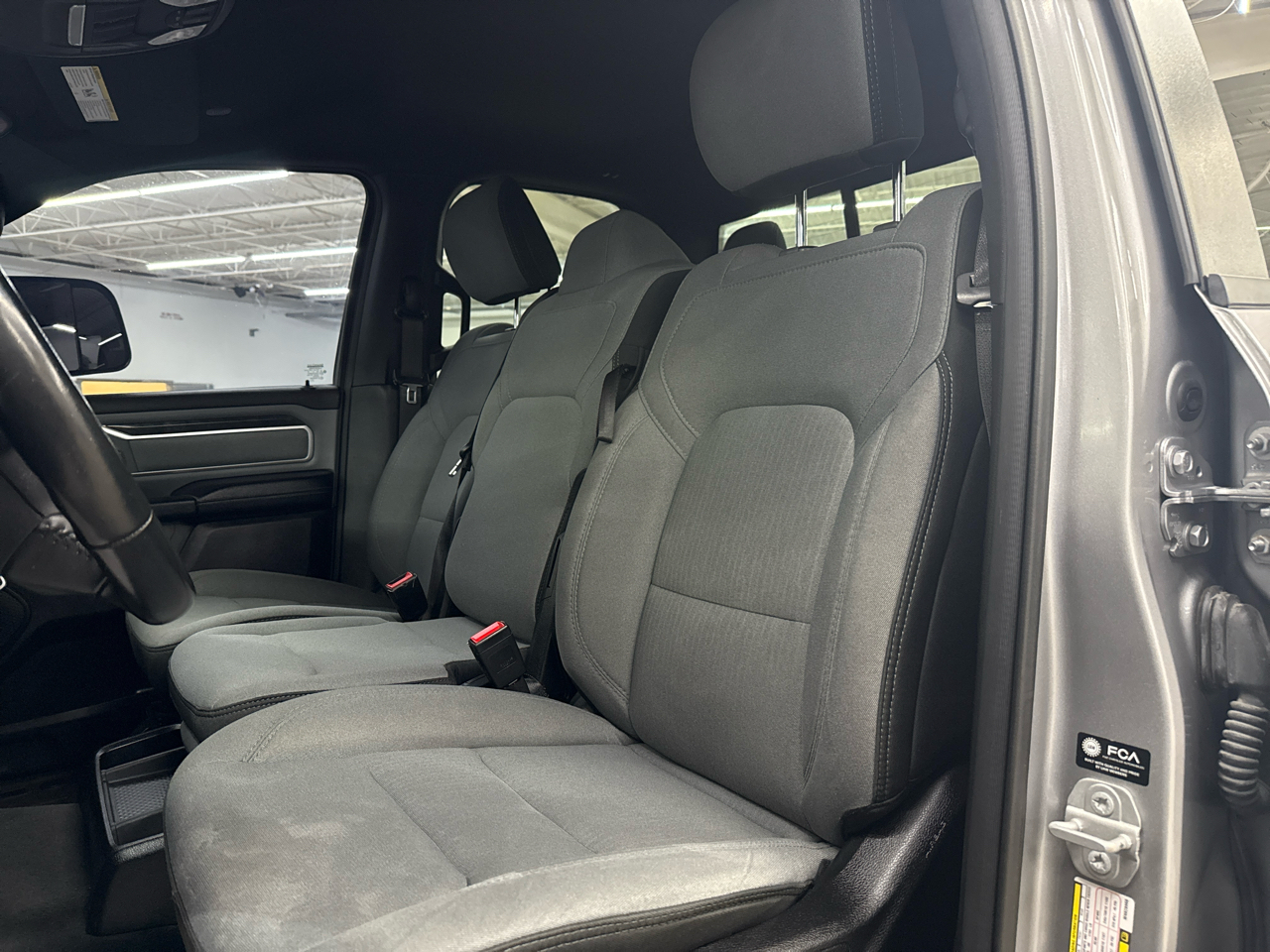 RAM 1500 Big Horn 4x2 Quad Cab 6'4" Box 2021