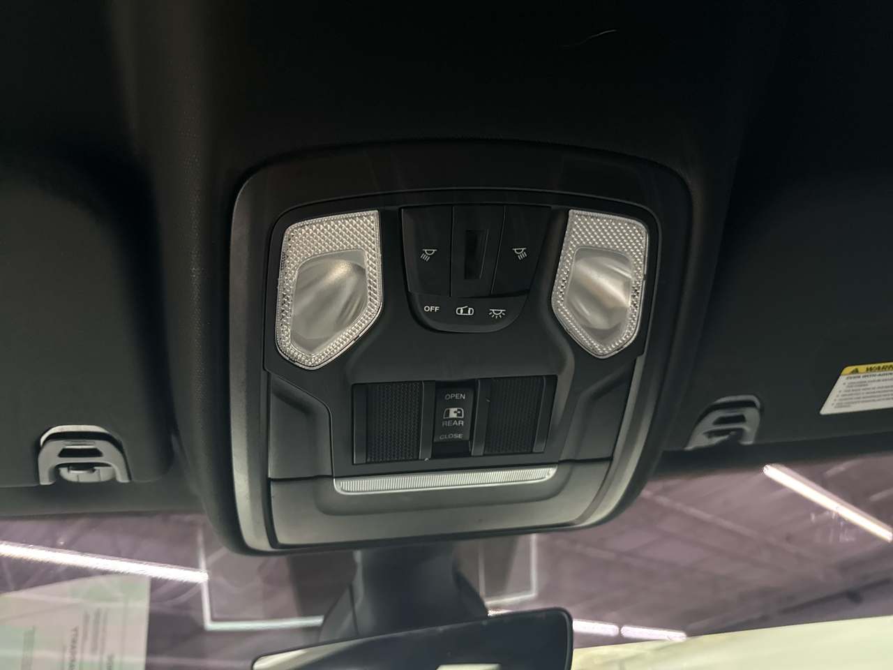 RAM 1500 Big Horn 4x2 Quad Cab 6'4" Box 2021