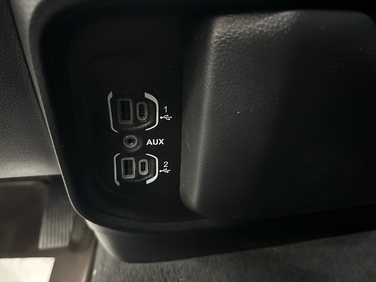 RAM 1500 Big Horn 4x2 Quad Cab 6'4" Box 2021