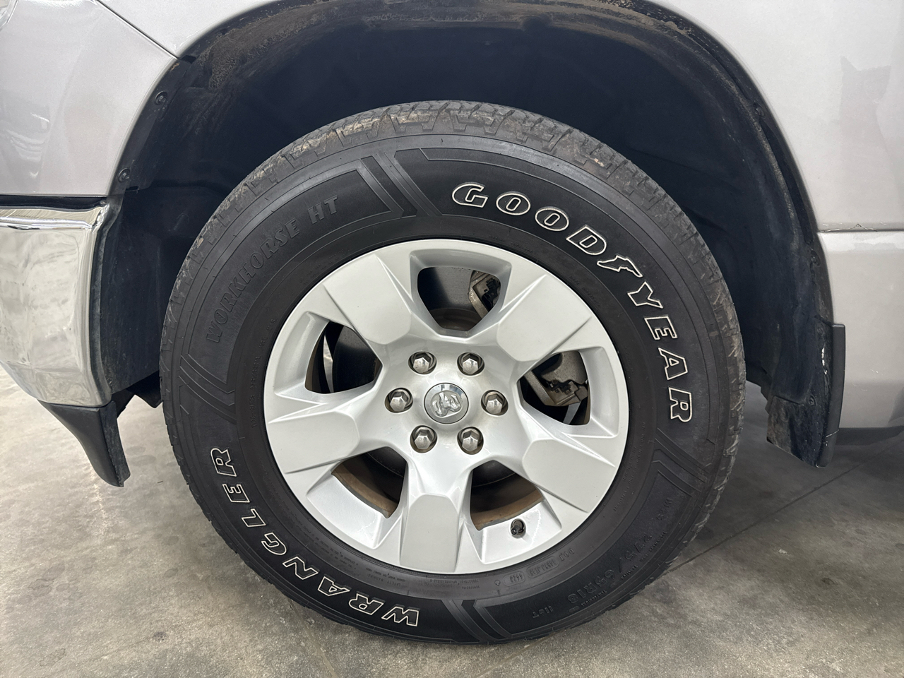 RAM 1500 Big Horn 4x2 Quad Cab 6'4" Box 2021