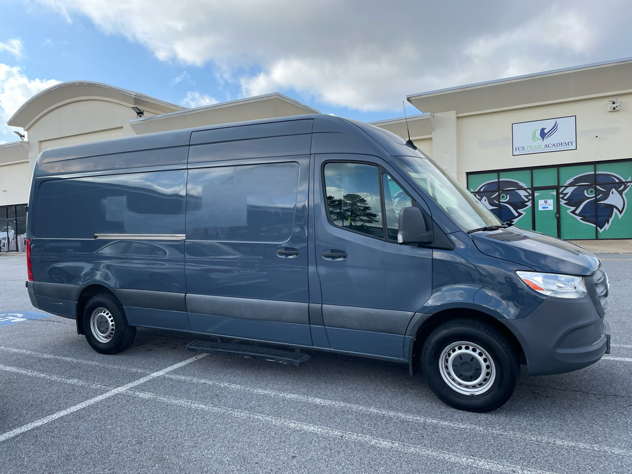 Mercedes-Benz Sprinter Van 2500 High Roof V6 170" RWD 2019