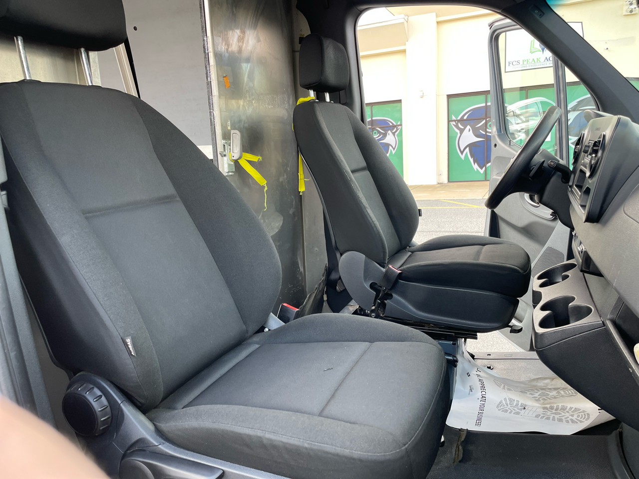 Mercedes-Benz Sprinter Van 2500 High Roof V6 170" RWD 2019