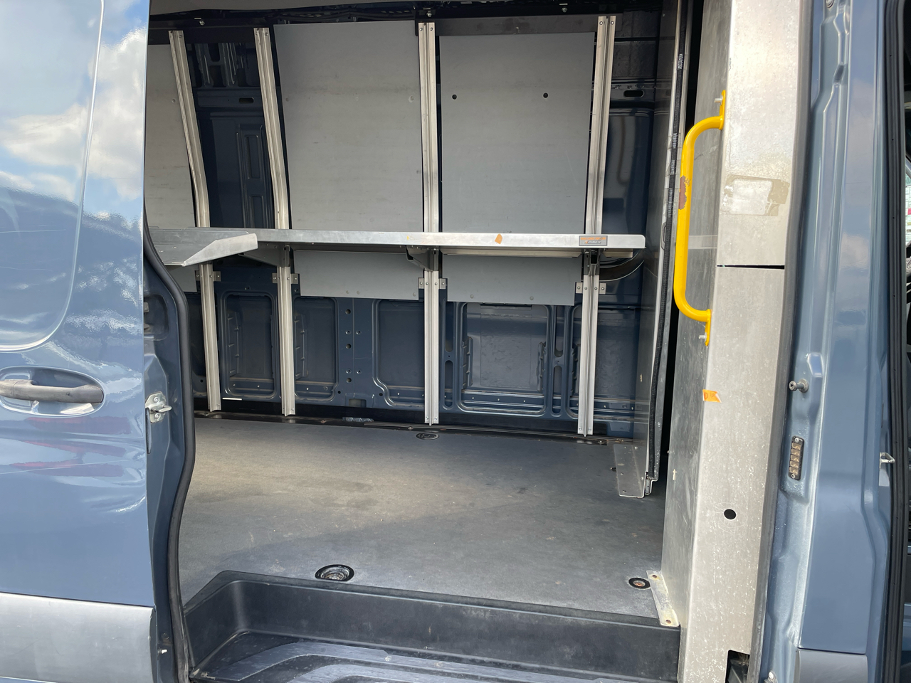 Mercedes-Benz Sprinter Van 2500 High Roof V6 170" RWD 2019