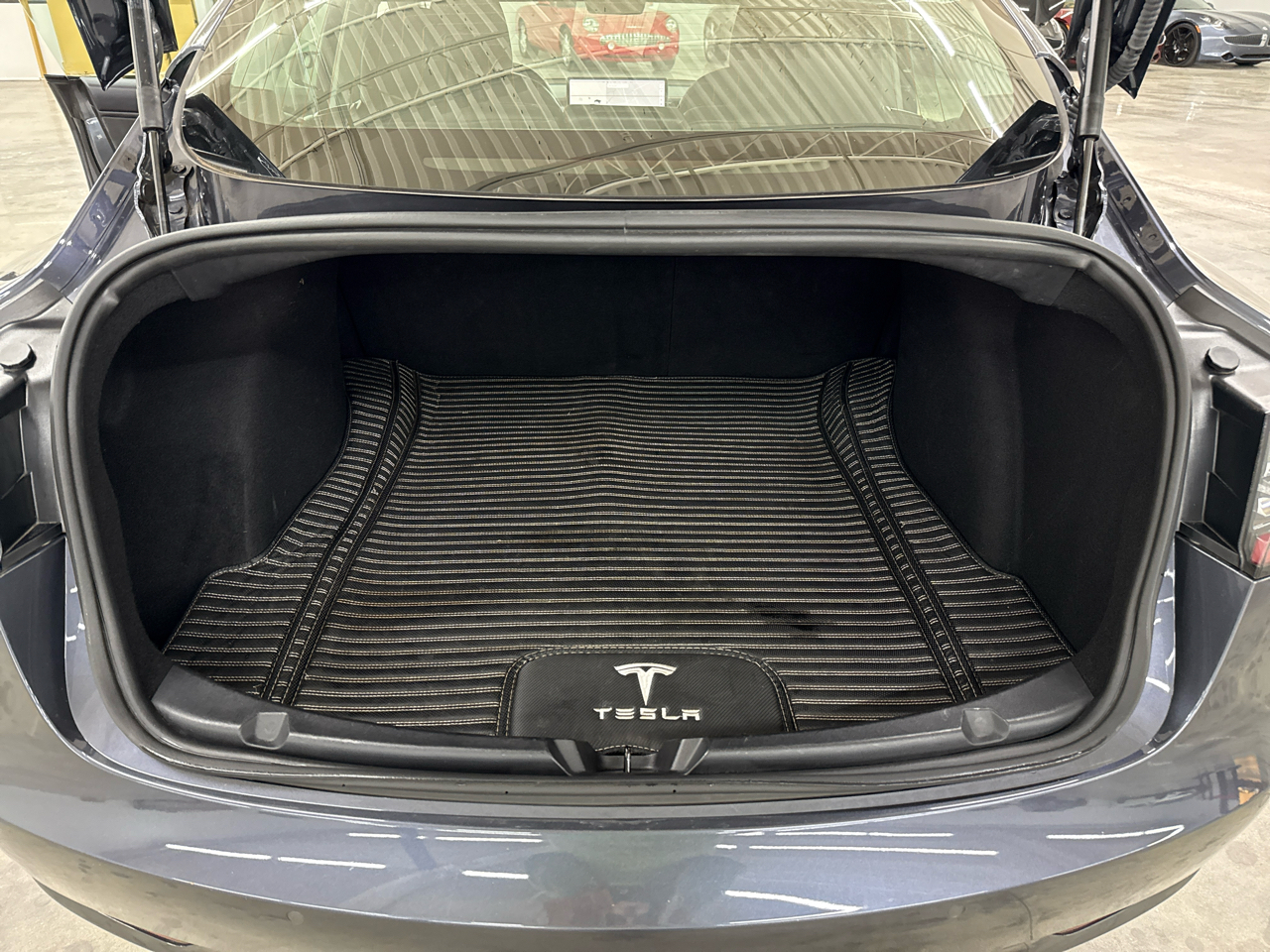 Tesla Model 3 Standard Range Plus RWD 2019