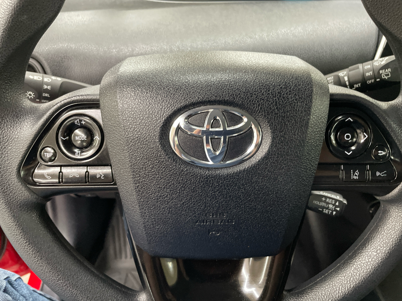 Toyota Prius LE 2021