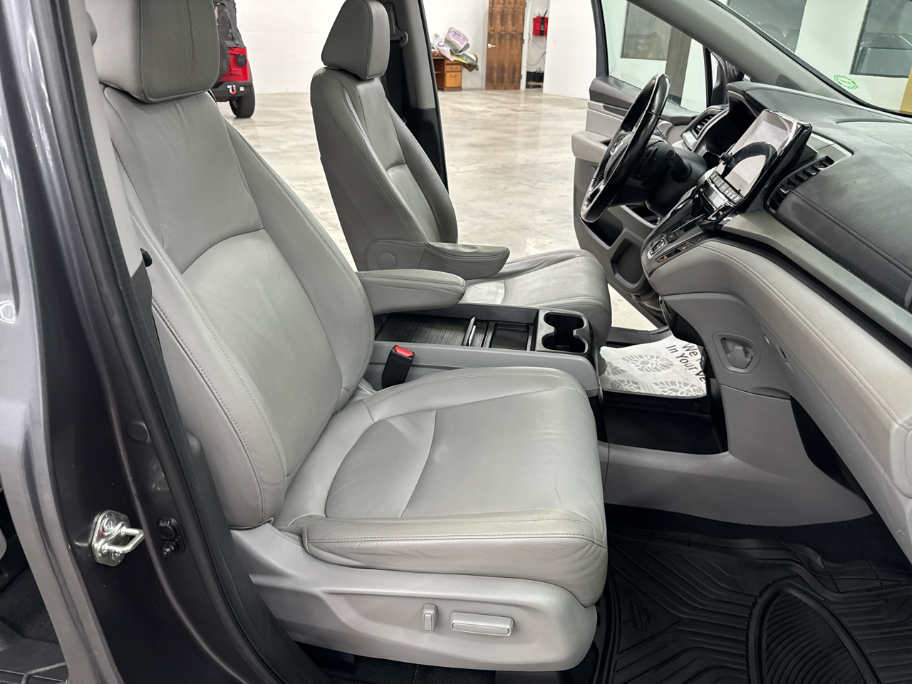 Honda Odyssey EX-L AT with RES & NAVI 2019