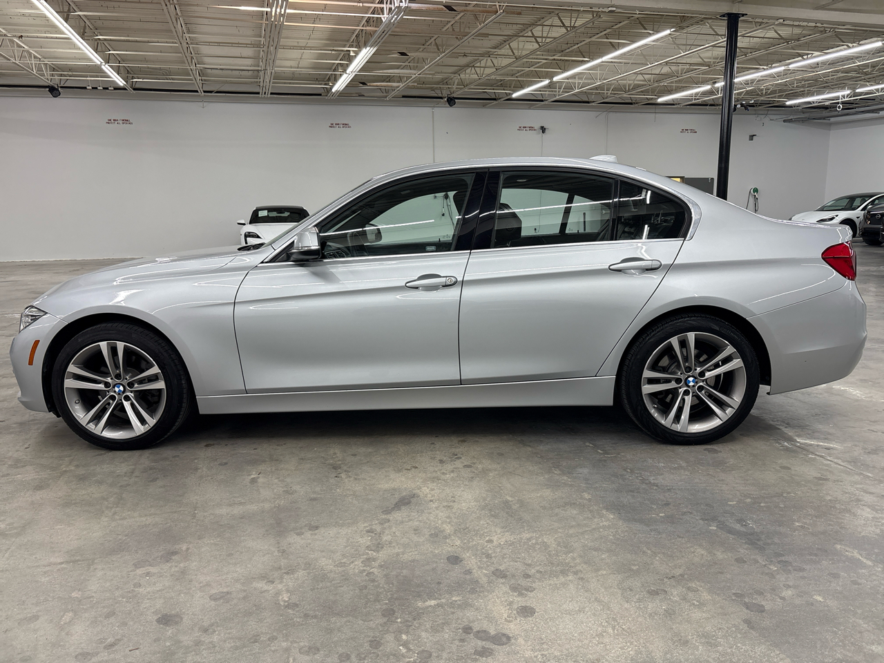 BMW 3 Series 330i 2017