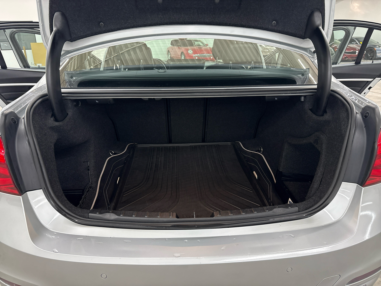 BMW 3 Series 330i 2017