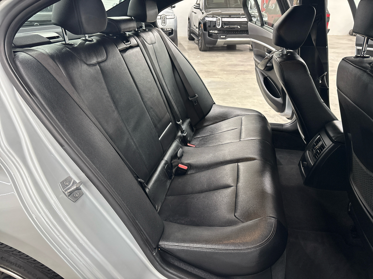 BMW 3 Series 330i 2017