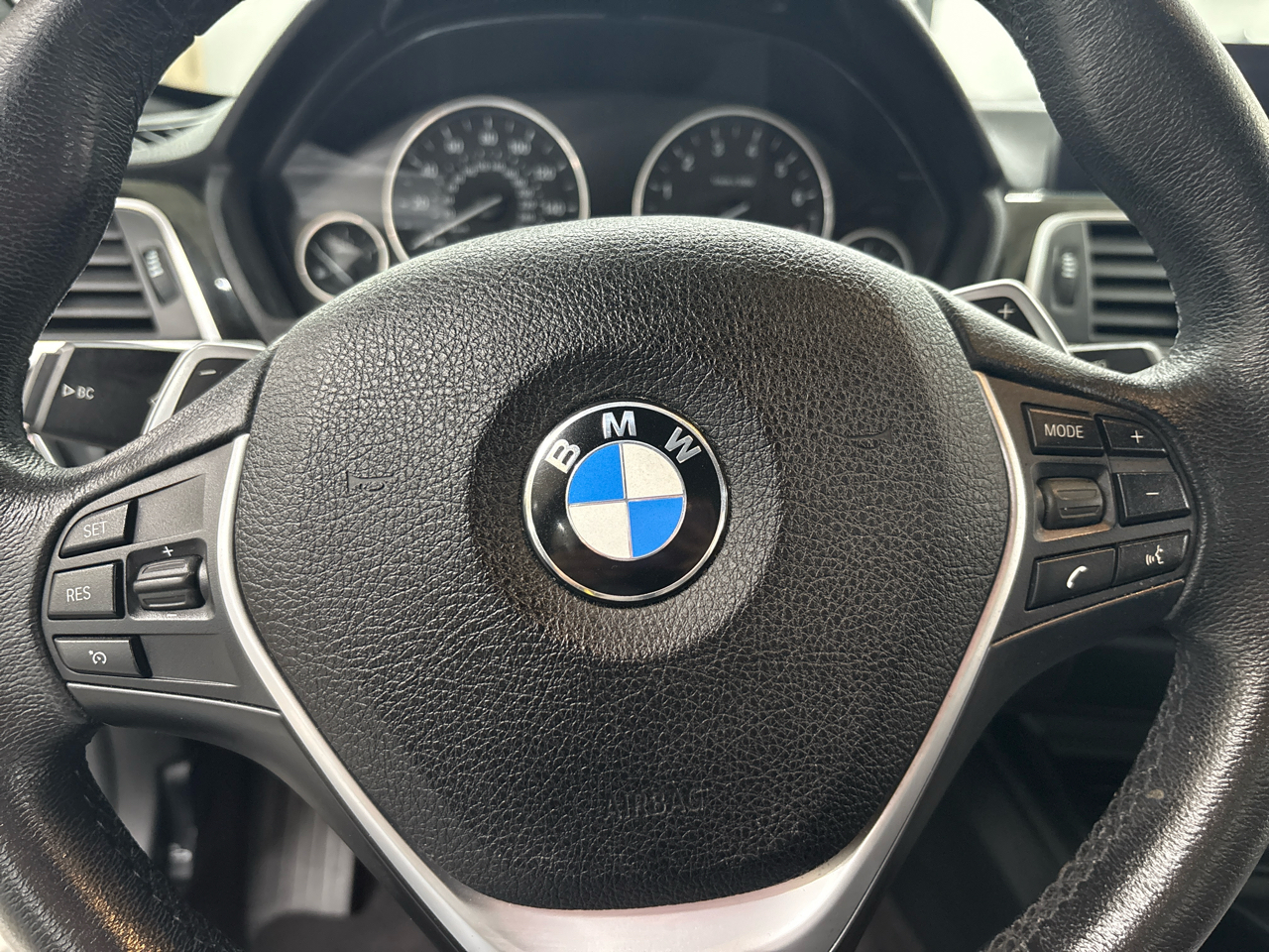 BMW 3 Series 330i 2017