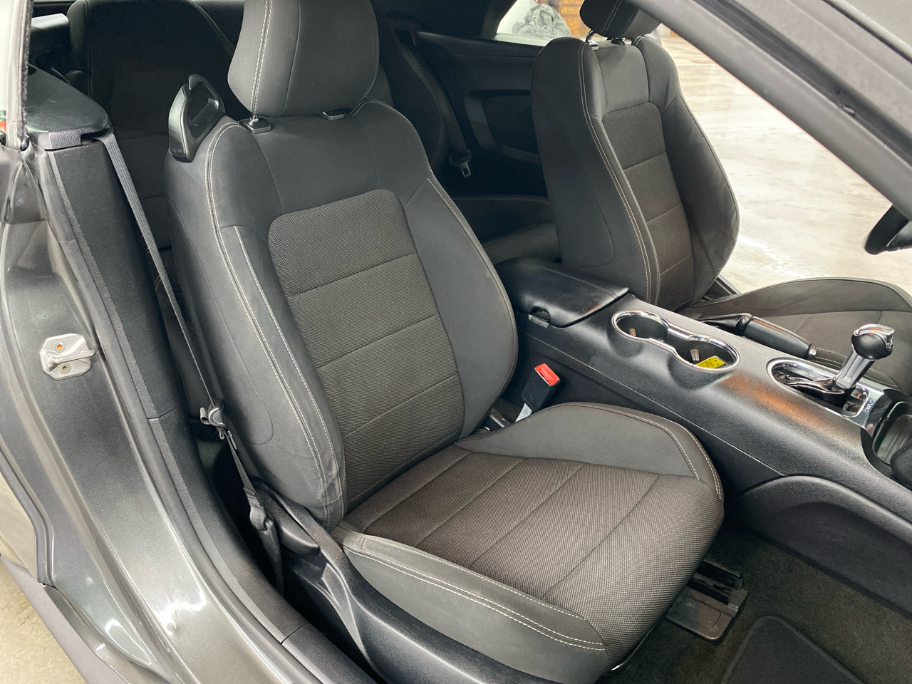 Ford Mustang 2dr Conv V6 2016