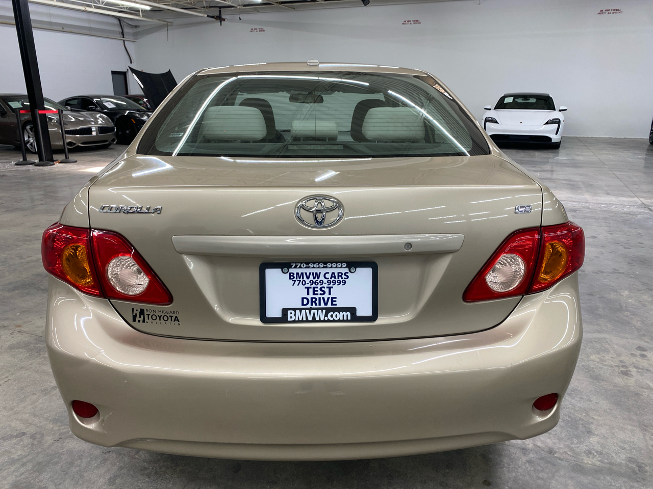 Toyota Corolla LE 2009