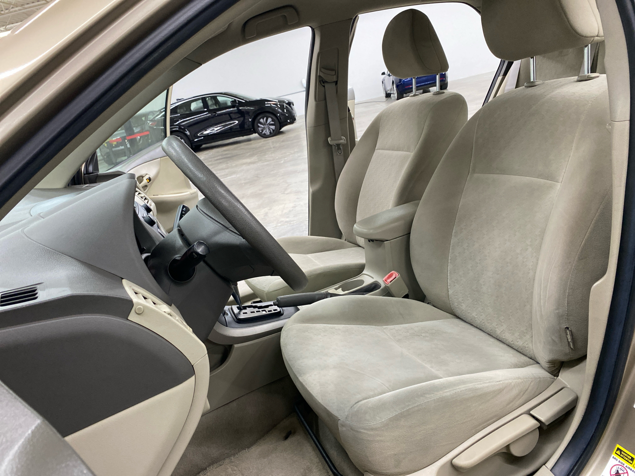 Toyota Corolla LE 2009