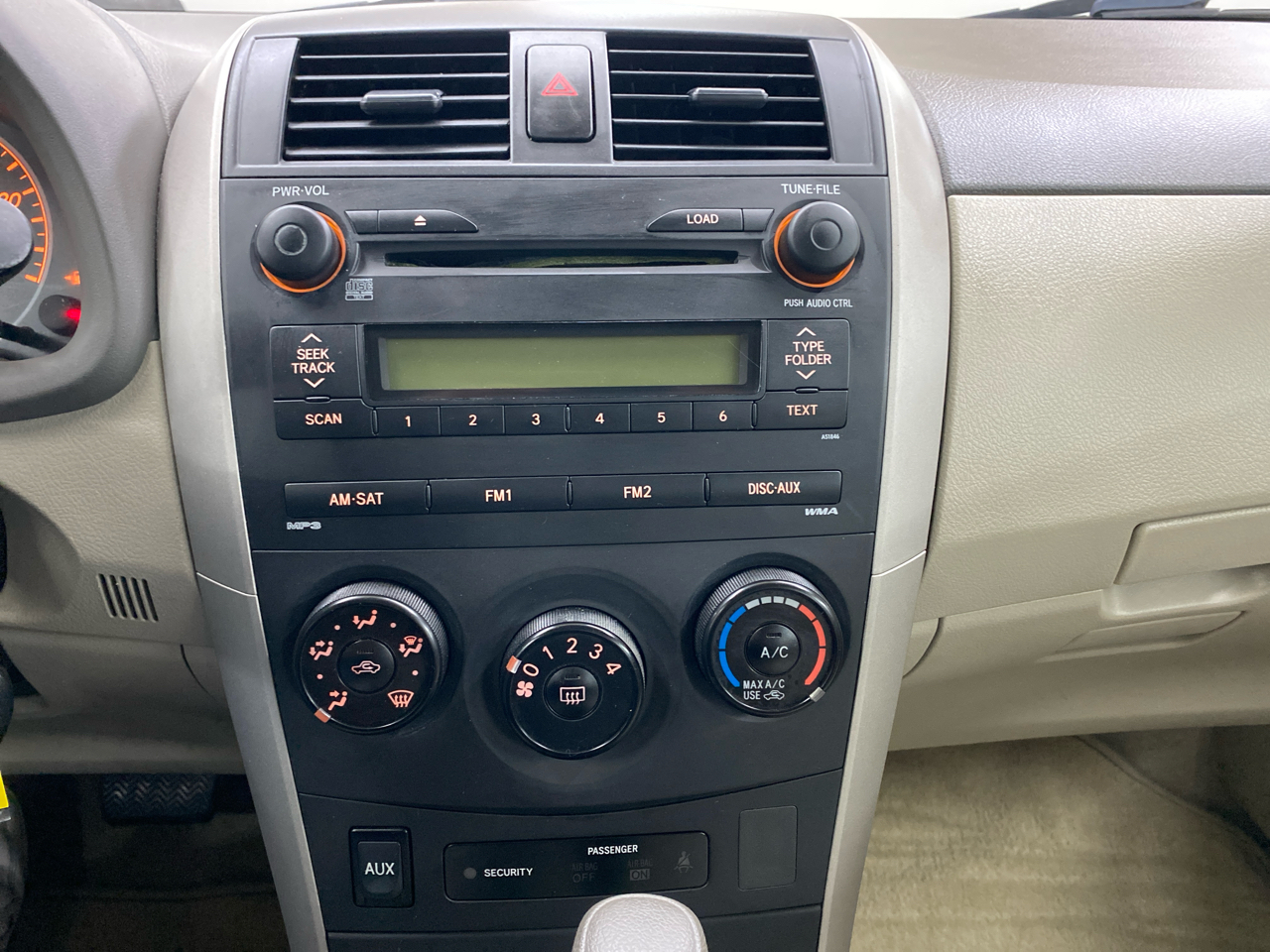 Toyota Corolla LE 2009