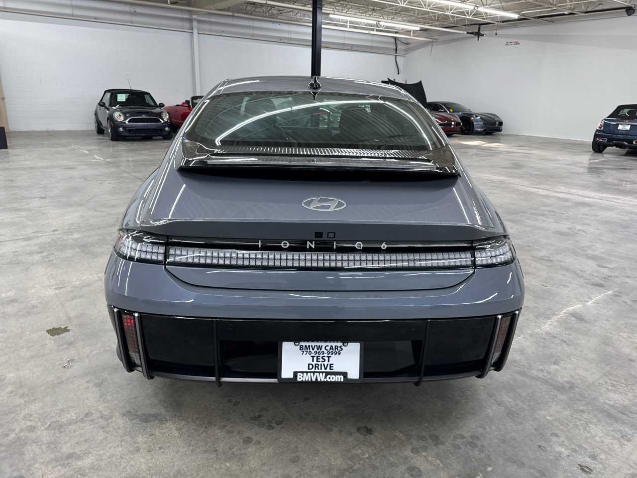 Hyundai Ioniq 6 SE Standard Range RWD 2025