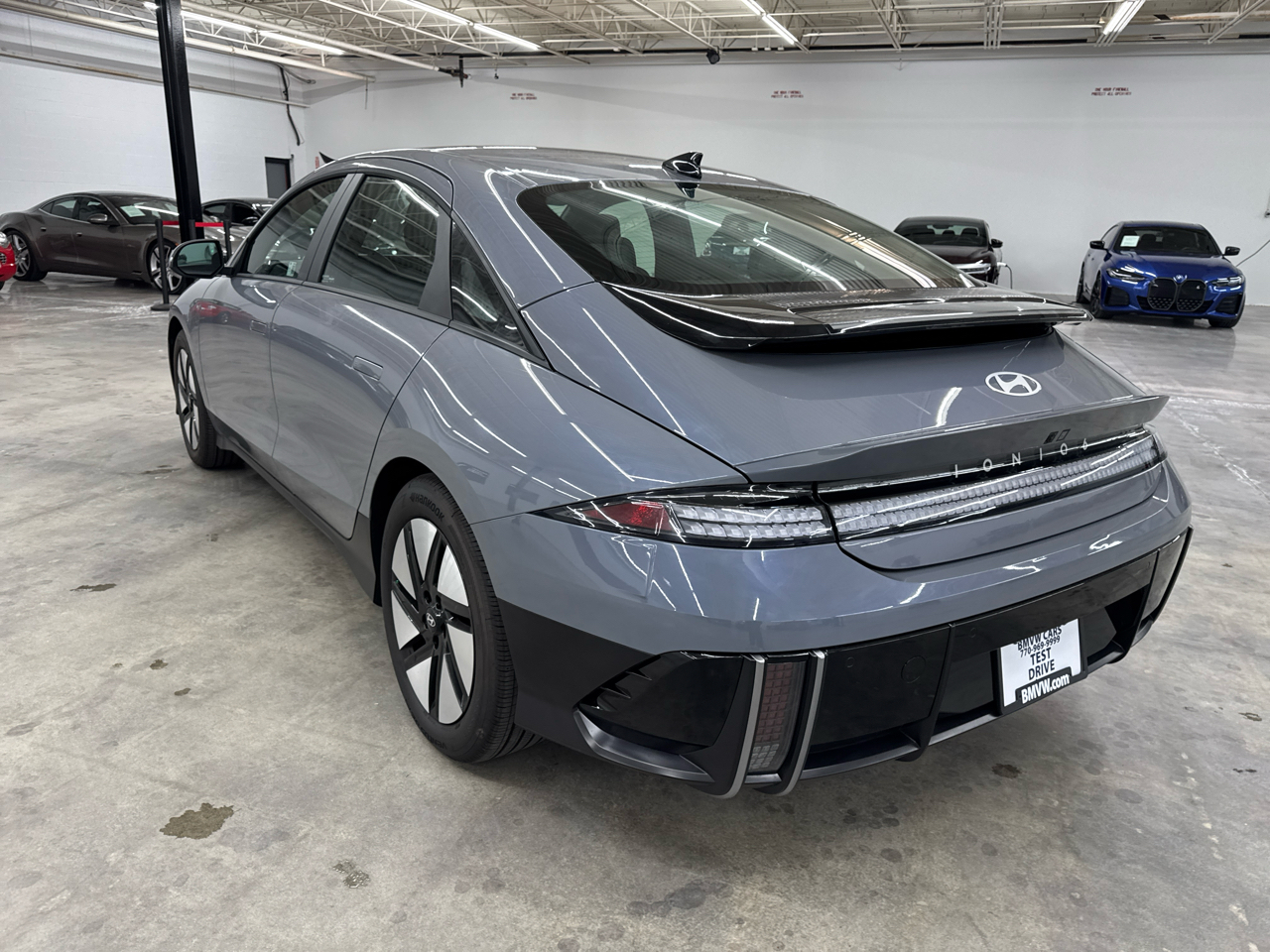 Hyundai Ioniq 6 SE Standard Range RWD 2025