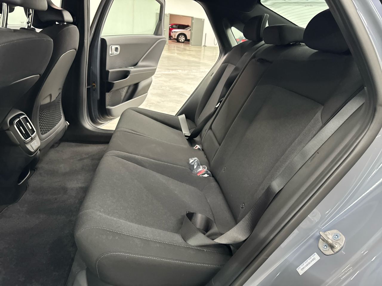 Hyundai Ioniq 6 SE Standard Range RWD 2025