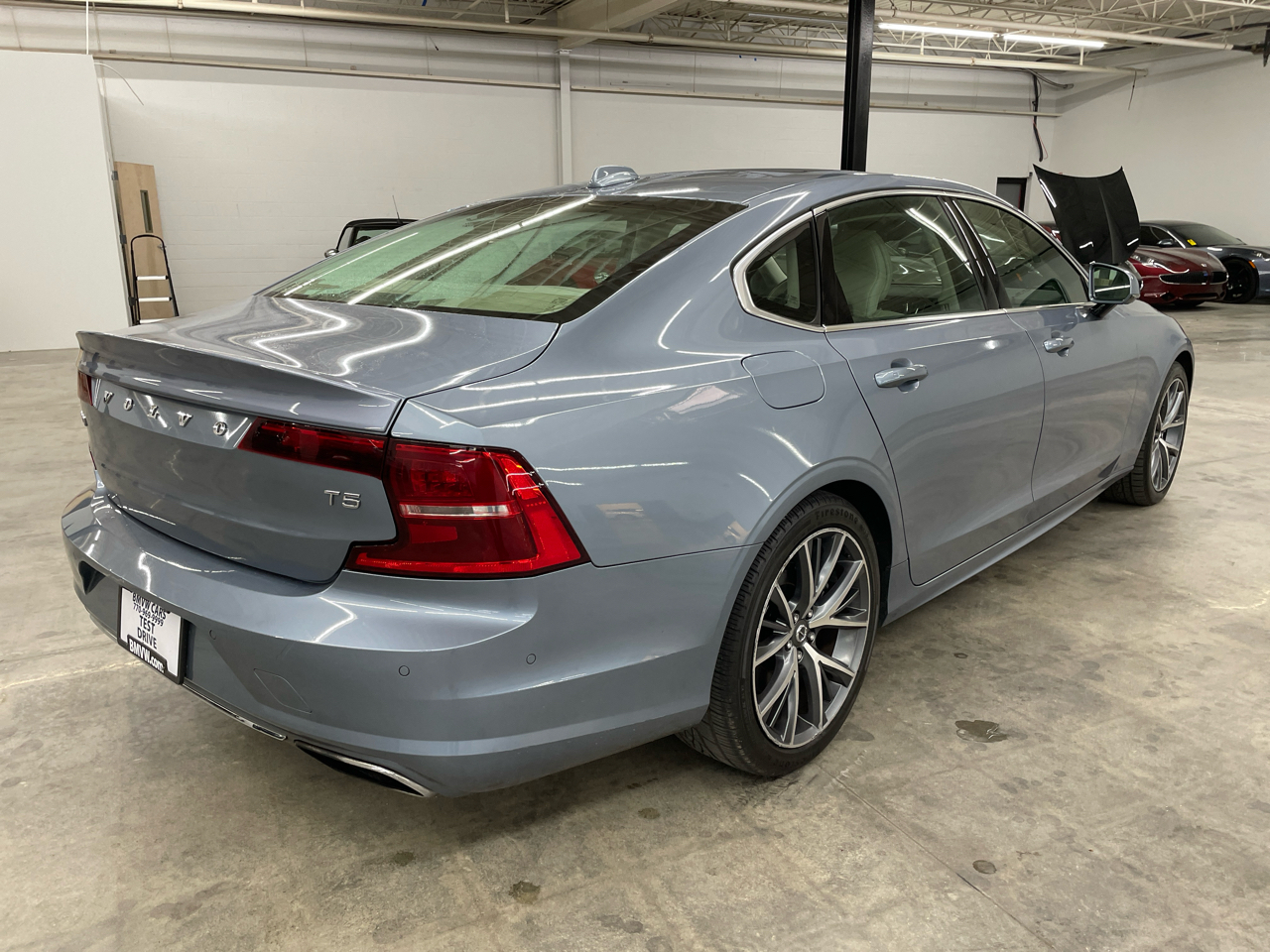 Volvo S90 T5 FWD Momentum 2019