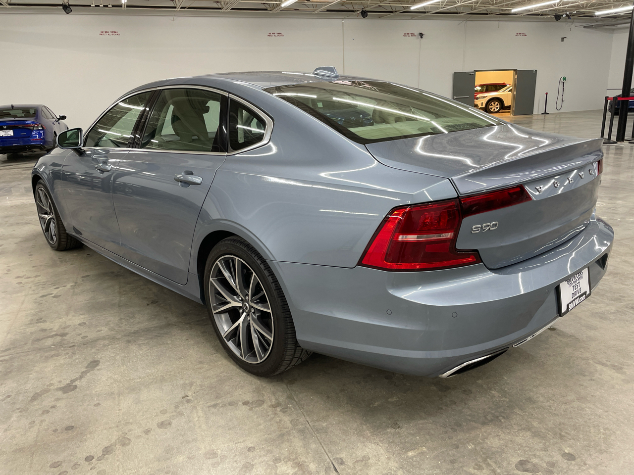 Volvo S90 T5 FWD Momentum 2019