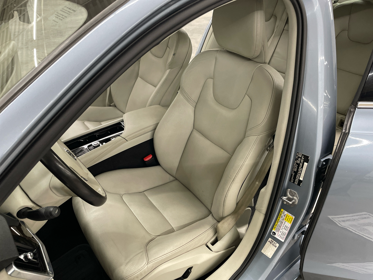 Volvo S90 T5 FWD Momentum 2019