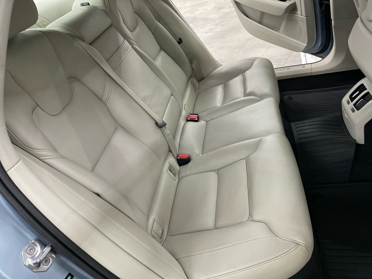 Volvo S90 T5 FWD Momentum 2019