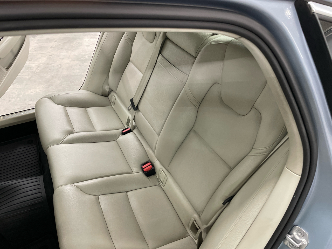 Volvo S90 T5 FWD Momentum 2019