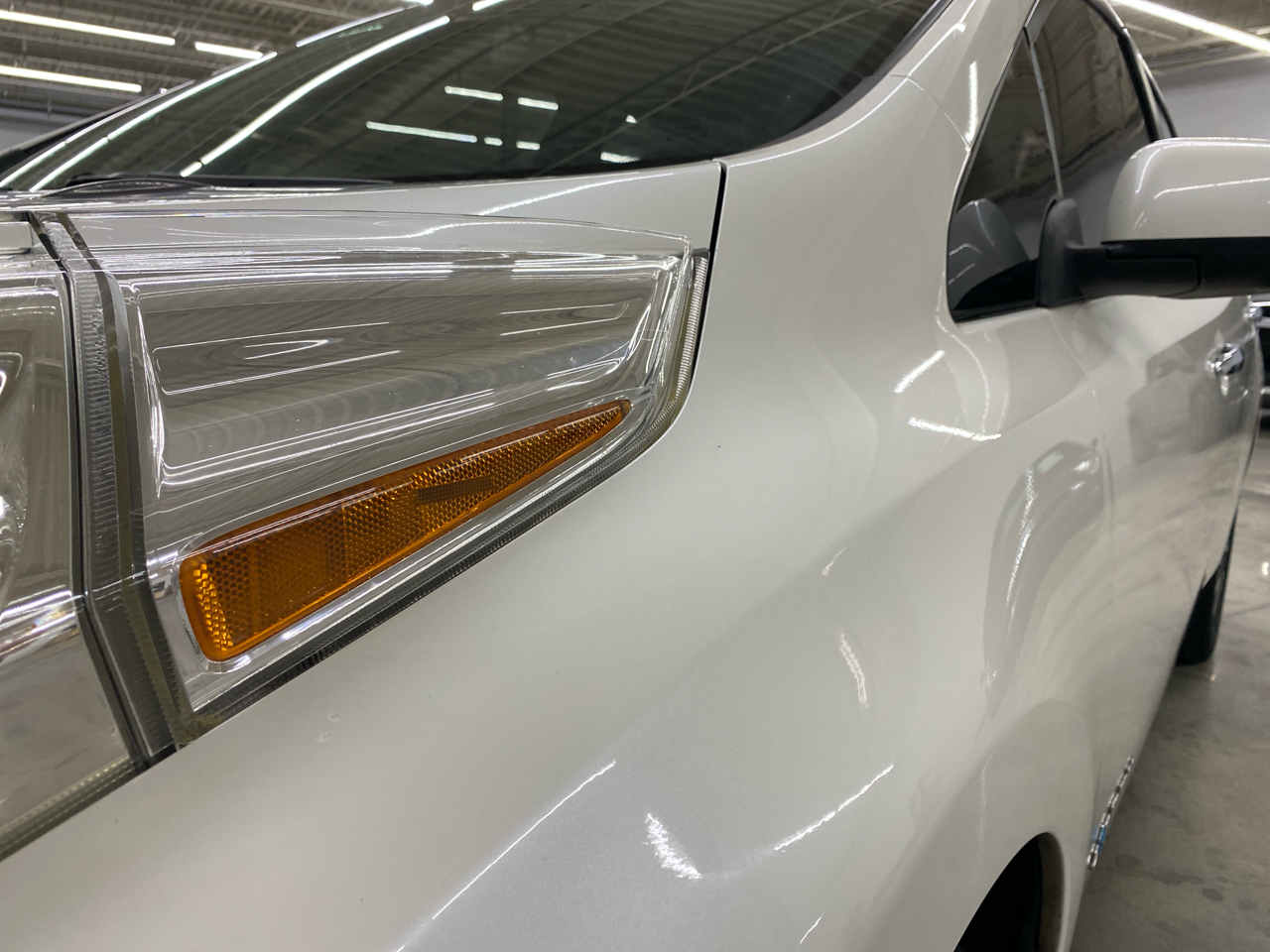 Nissan Leaf 4dr HB SL 2013