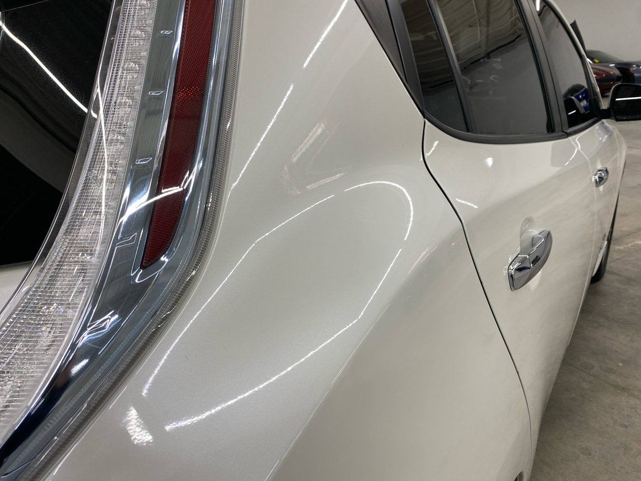 Nissan Leaf 4dr HB SL 2013
