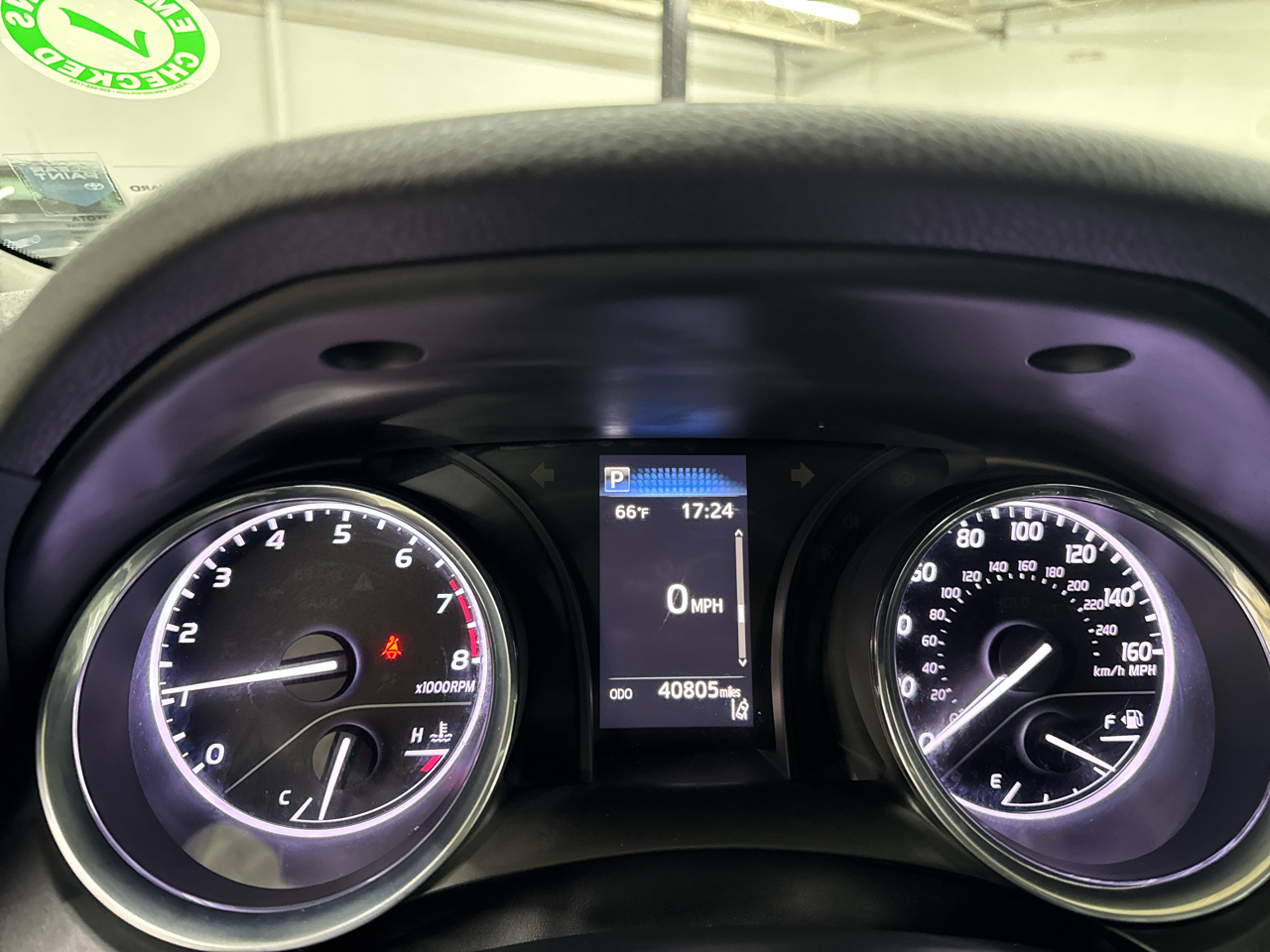 Toyota Camry SE Auto (Natl) 2020