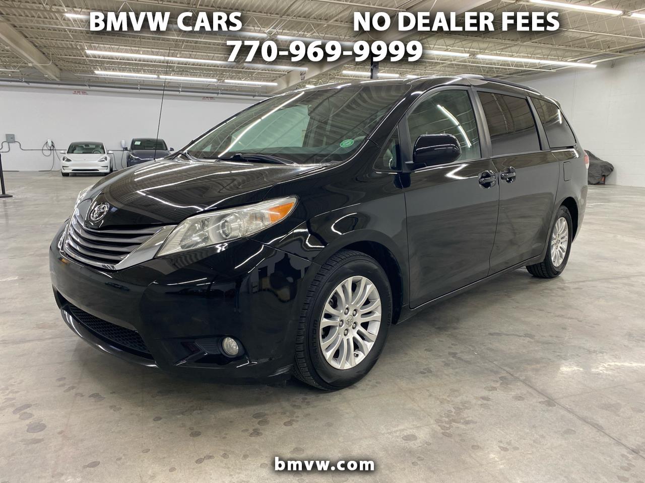 Toyota Sienna XLE 8-Passenger 2013