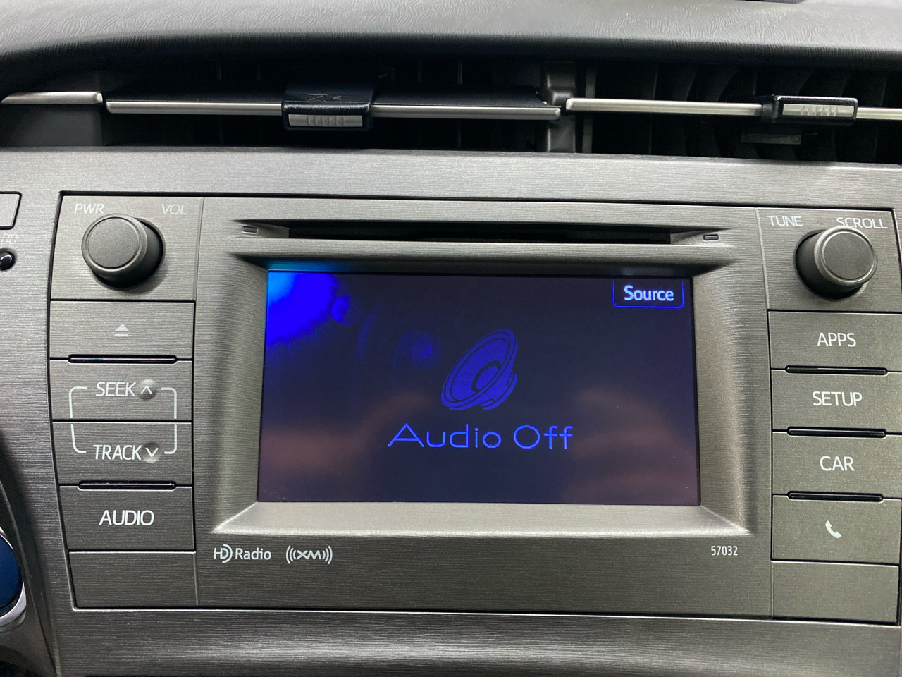 Toyota Prius 5dr HB Persona Series Special Edition (Natl) 2015