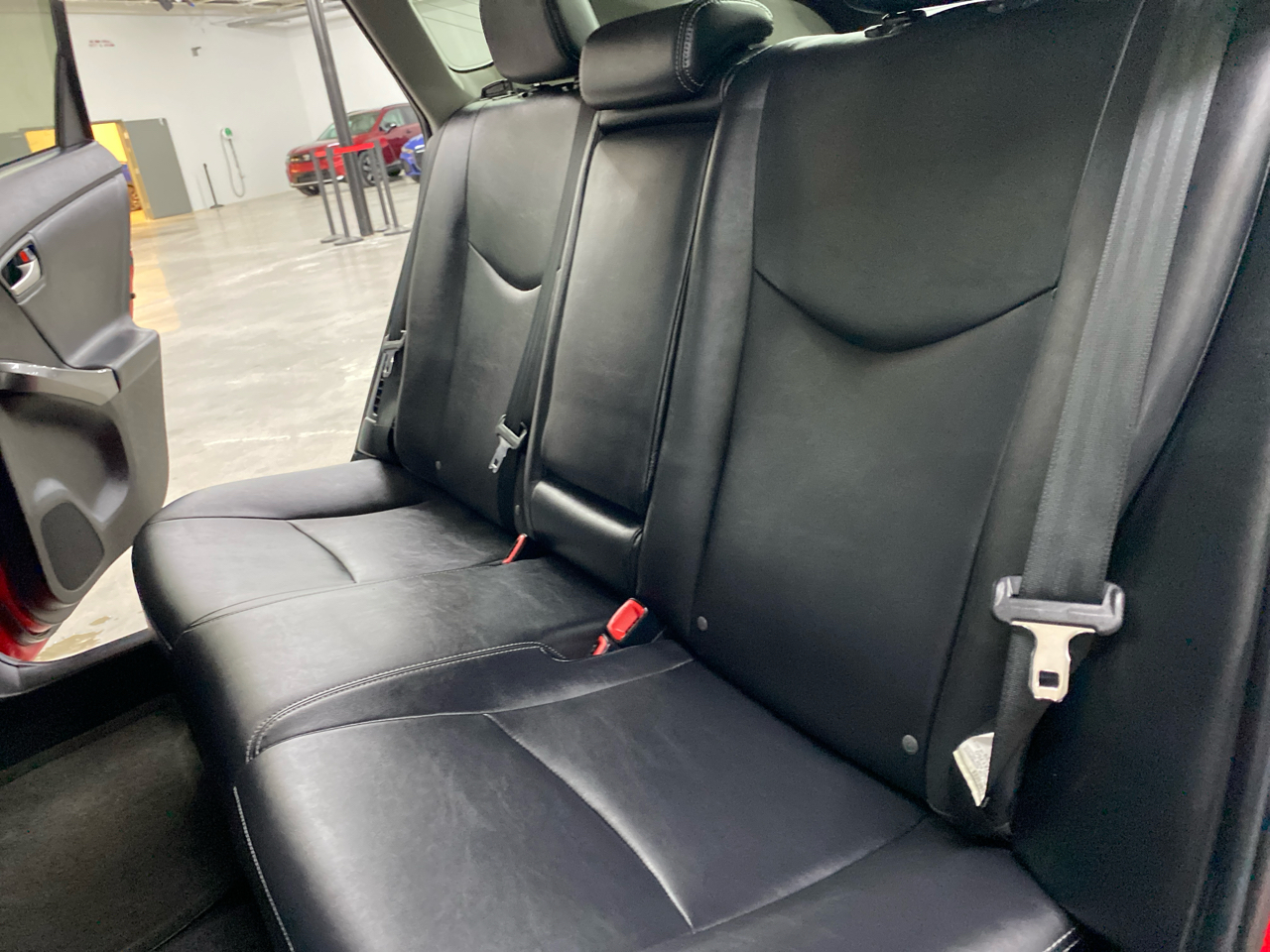 Toyota Prius 5dr HB Persona Series Special Edition (Natl) 2015