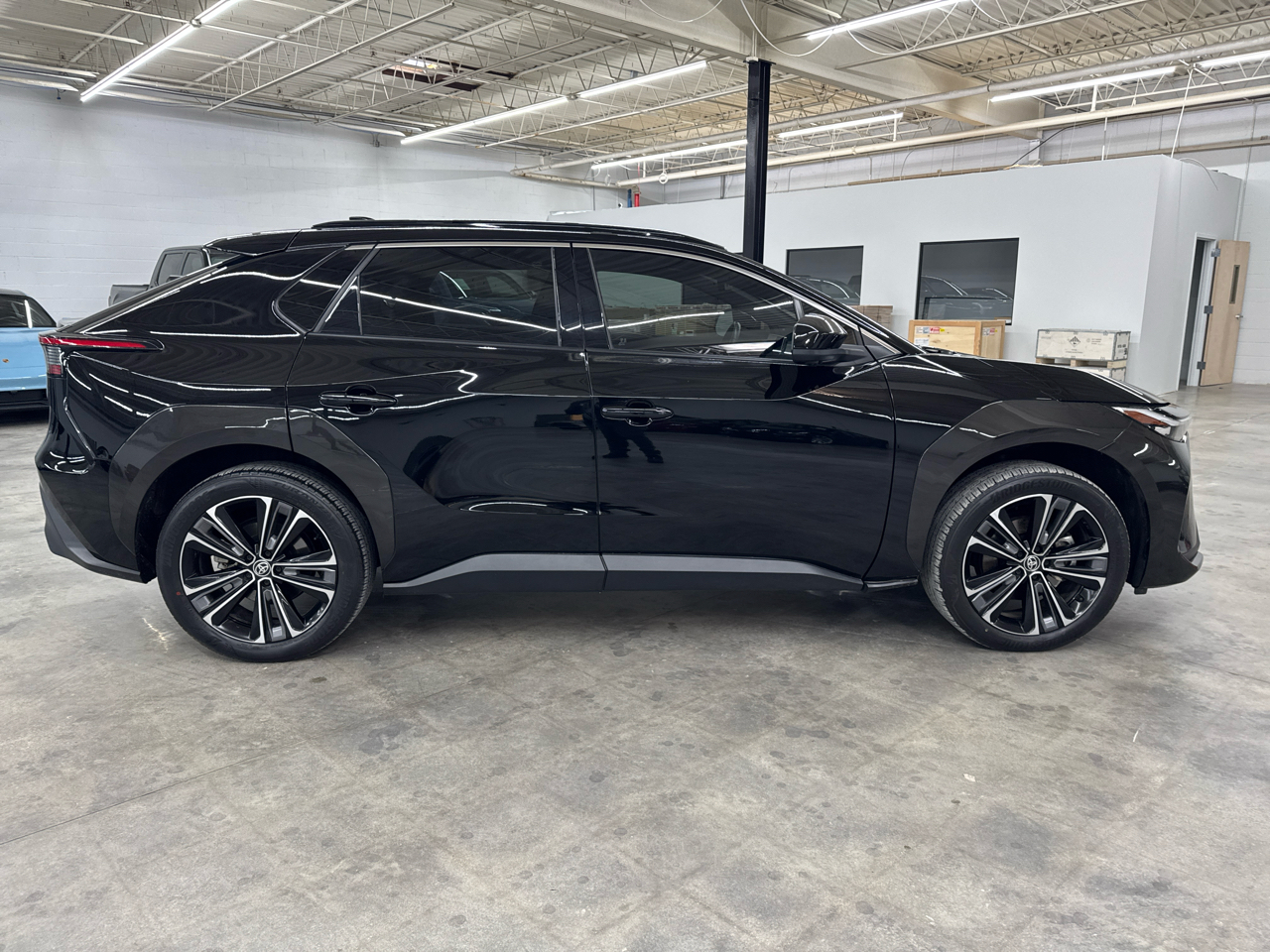 Toyota BZ4X Limited FWD (Natl) 2023